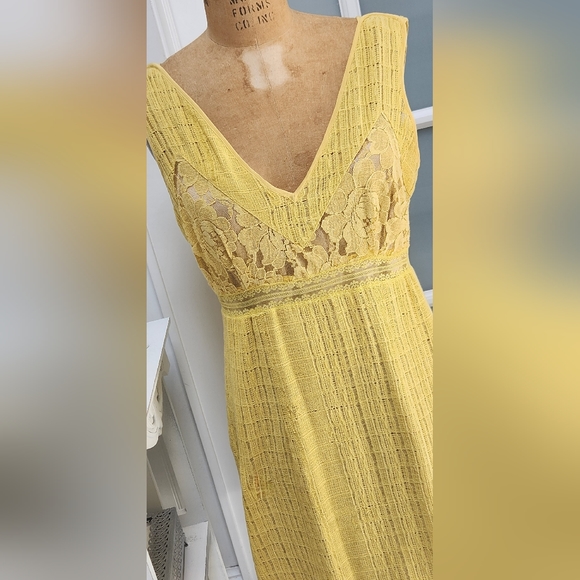 TRACY REESE Beautiful Deep Yellow Dress Barely Worn Fully Lined Stunning! EUC - Picture 2 of 10